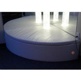 Semicircle Corner Curved Bubble Tube Cushioned Platform and Seat
