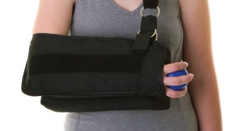 Shoulder Immobilizer with Abduction Pillow by Medline