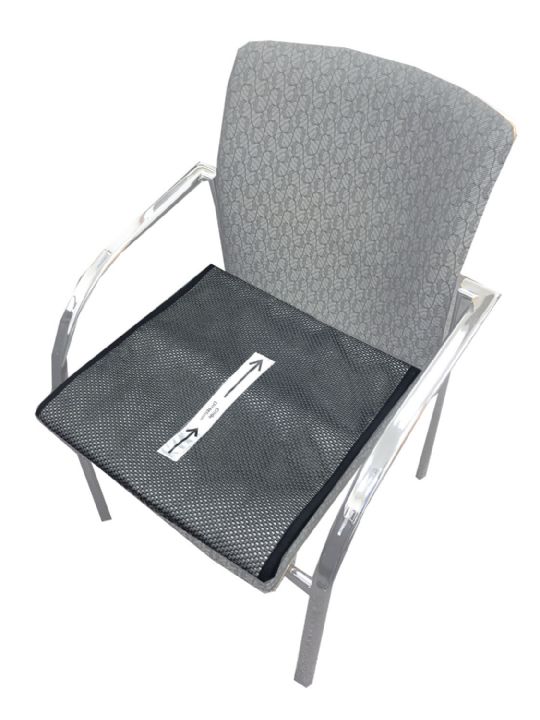 Effortlessly fits onto any chair surface, including chairs with combined seats and backs