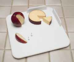 Waterproof Nonslip Cutting Board with Food-Holding Spikes