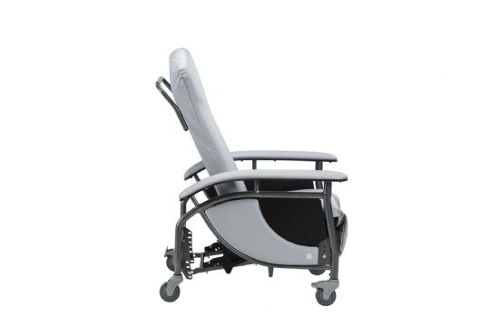 Side View of the Harmony Care Recliner