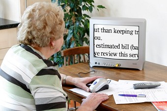 Electronic Magnifier (CCTV) | Screen Magnifier | CCTV | Magnifiers