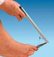 Suction Base Nail Clippers :: nail clipping aid