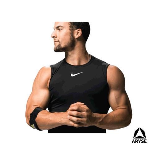 The Cirque arm band can be comfortably worn over or under clothing. 