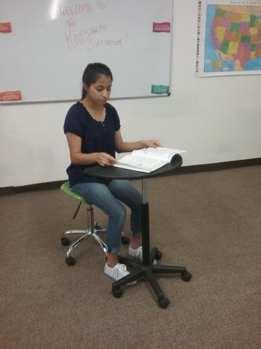 KidsFit Kinesthetic Classroom Sit-to-Stand Mobile Workstation in use sitting 