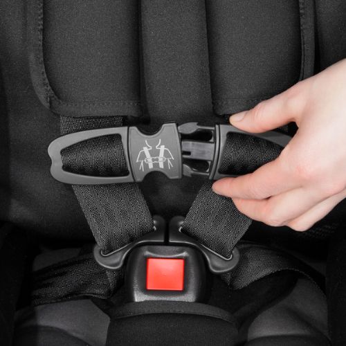 The Defender Reha Special Needs Car Seat 3-in-1 Booster Seat by Thomashilfen includes a chest clip and soft harness cover. 