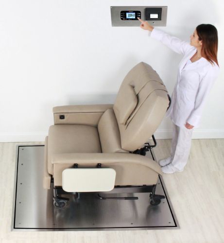 Accommodates dialysis patients with no tripping hazard 