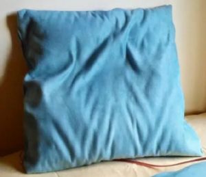 The SoundWell Vibroacoustic Hug-Me Pillow with Low Sound Frequency and Vibrations Waves