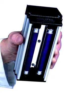 GF Lamp Two 4-Watt integrally filtered tube, 620 Typical Peak Intensity