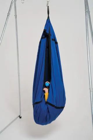 Cacoon swing with online stand