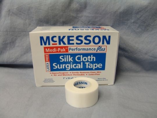 3M Durapore Silk Cloth NonSterile Hypoallergenic Medical Tape, White