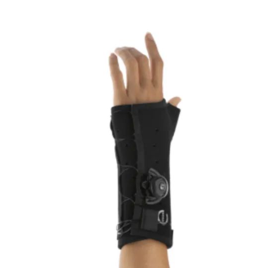 Exos Long Thumb Spica with BOA- shown in black