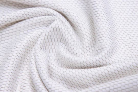 Its pillowcase is made from 91% organic cotton and 9% silver fiber