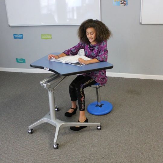 Can quickly adjust from seated to a standing position