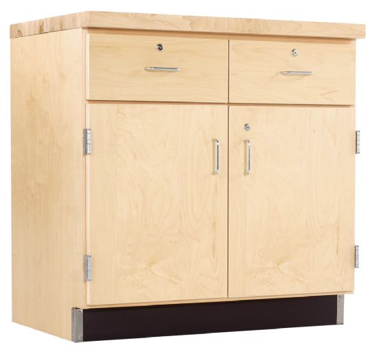 Base Cabinet in Maple