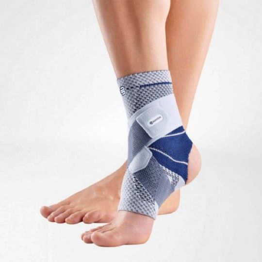 Ankle support with adjustable straps and open-heel design