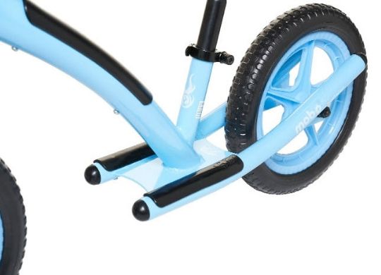 Gives children a safe place to rest their feet, while learning how to balance on a bike. 