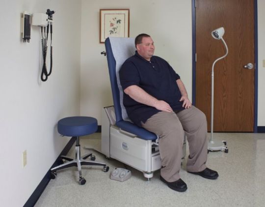 The Brewer FLEX Access Pneumatic Exam Table is built to hold bariatric patients without compromising exam rooms' space.