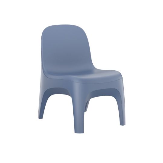 Chair in midnight blue