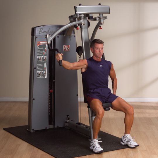 The dual overhead variable resistance cams allow each arm to operate independently, providing unilateral and bilateral chest, back, and shoulder conditioning. 