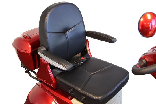 Close Up View of the Adjustable Padded Seat with Armrests. Size 22.5 in x 17.5 in x 23 in (L x W x H)