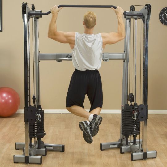 Features a dual position pull up bar. 