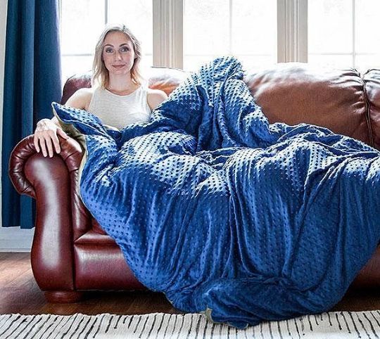 Adult Weighted Blanket (Shown in Blue)