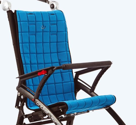 20-degree fixed-tilt seat (shown with optional push bar accessory)