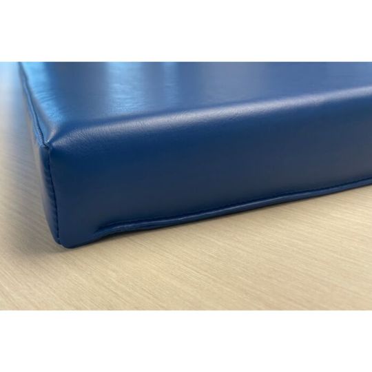 Foam Vinyl Table Pad with Radiolucent Material - Close up