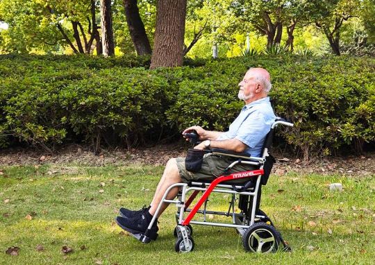The wheelchair can handle going on grass easily