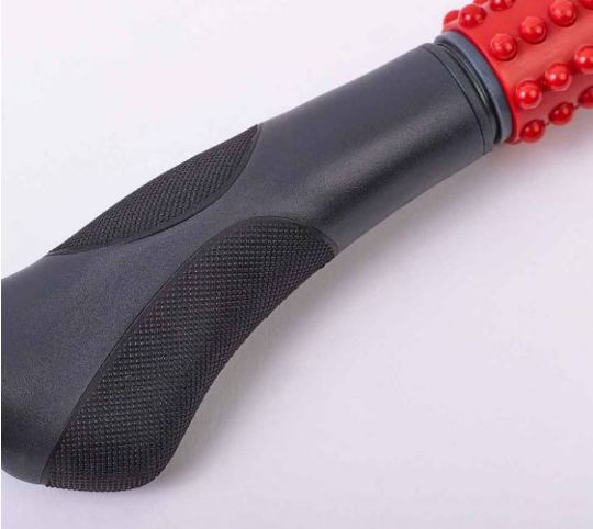 Contoured Grip for Secure Hold