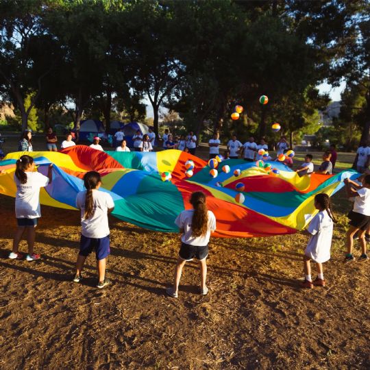 Perfect for group activities, to promote teamwork, coordination, and physical fitness