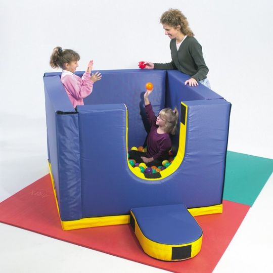 Flip the Playhouse upside down to transform it into a ball pit. 