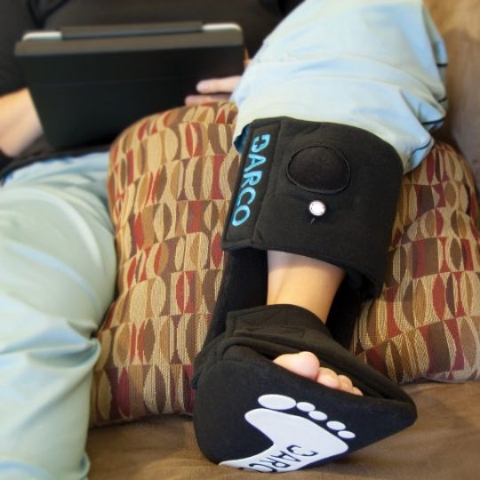 Extreme comfort while using the splint due to its soft liner made from natural cotton terry