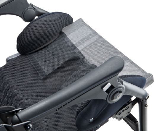 Seat - Ergonomic and slightly tilted to prevent the pelvis from sliding