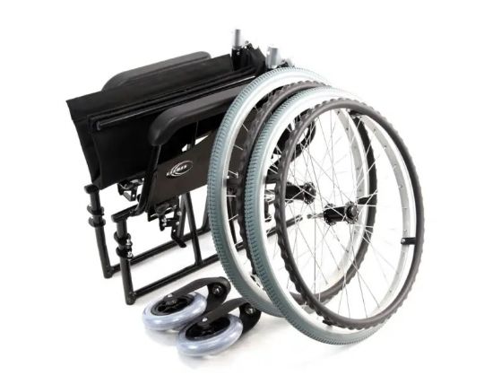 This is the total set that you'll be getting - the wheelchair folded, its front and rear wheels, and it's easy to assemble