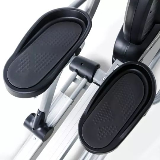 Spirit Fitness CE800 Elliptical comfort foot pedals 
