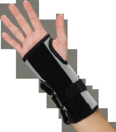 Universal Wrist Splint by DeRoyal