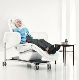 Wellness Nordic Relaxation Chair by ArjoHuntleigh