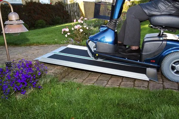 Stepless Portable Ramp System - EasyFold Pro