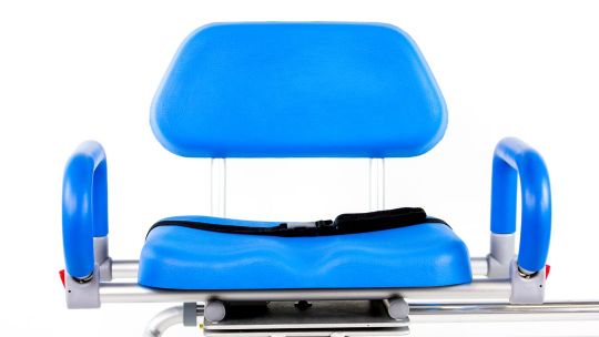 Front view of the swivel seat