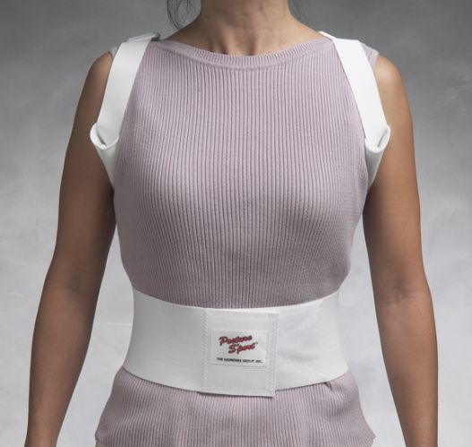 This comfortable back support's unique design discourages stooped shoulders and improves proper spinal alignment, stabilizing both the lumbar and abdominal regions.